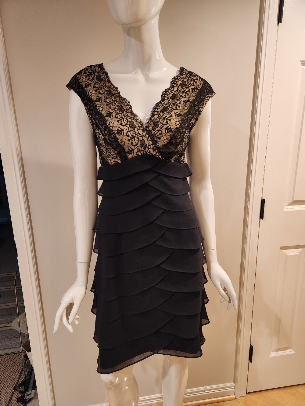 Scarlett Nite Black Lace V-Neck Layered Cocktail Dress